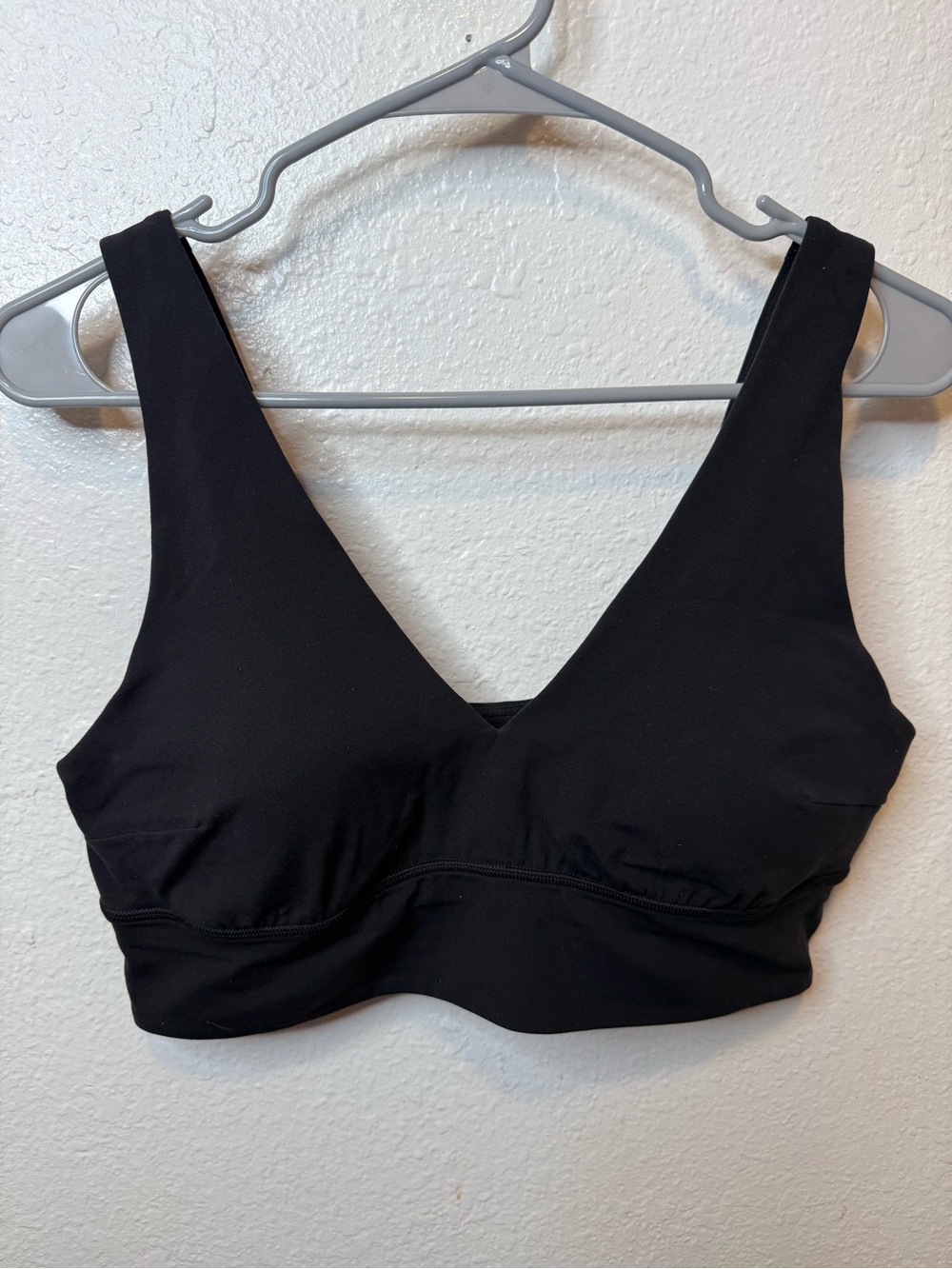 Lululemon Black Align V-Neck Sports Bra With Padding Size 12 Sporty Gym Yoga